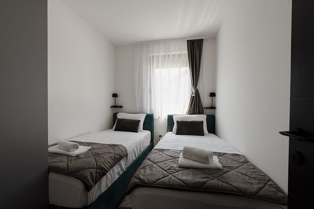 Budget tier example room